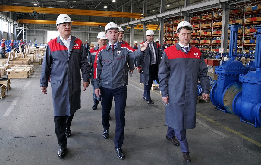 Врио главы Республики Башкортостан провел выездной инвесткомитет на Благовещенском арматурном заводе